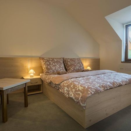Hotel U Nadrazi Město Екстериор снимка